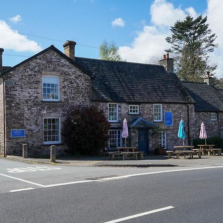The Bluebell Country Inn, كريكهاوْل المظهر الخارجي الصورة