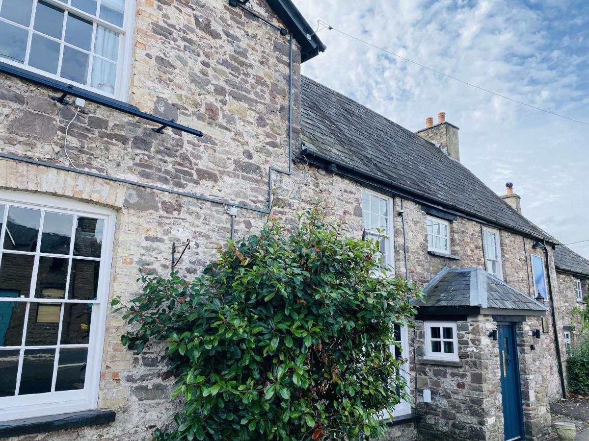 The Bluebell Country Inn, كريكهاوْل المظهر الخارجي الصورة