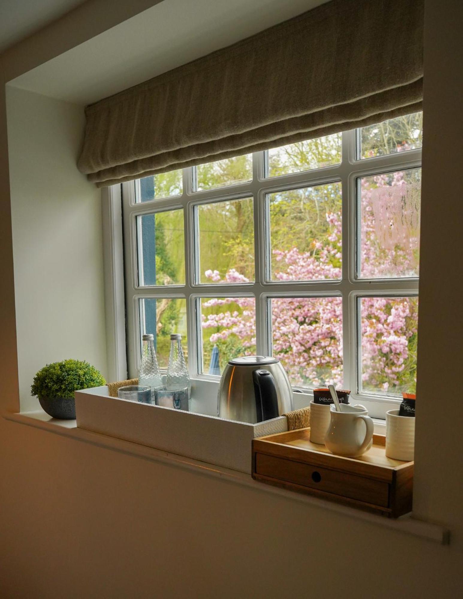The Bluebell Country Inn, كريكهاوْل المظهر الخارجي الصورة