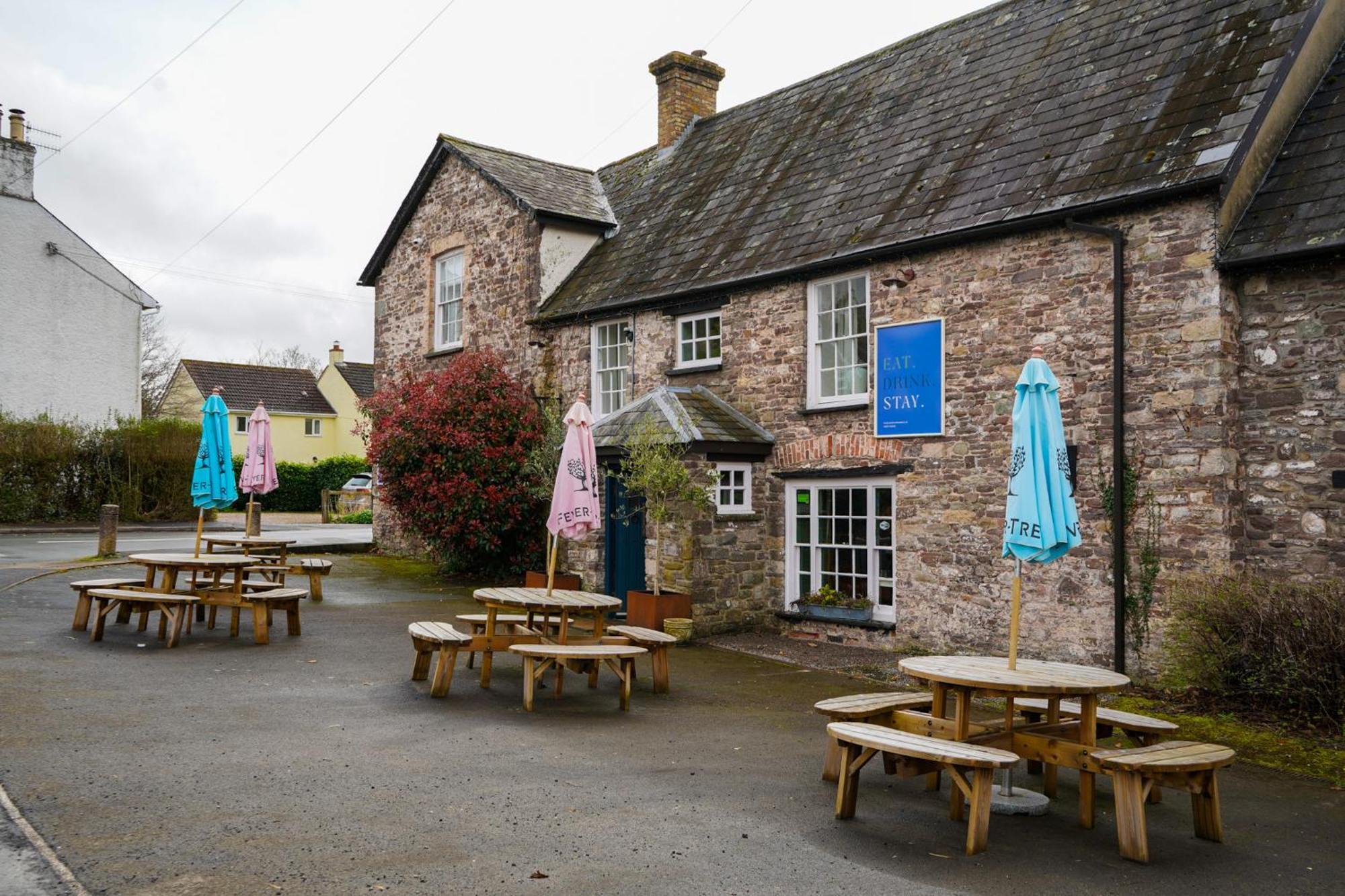The Bluebell Country Inn, كريكهاوْل المظهر الخارجي الصورة
